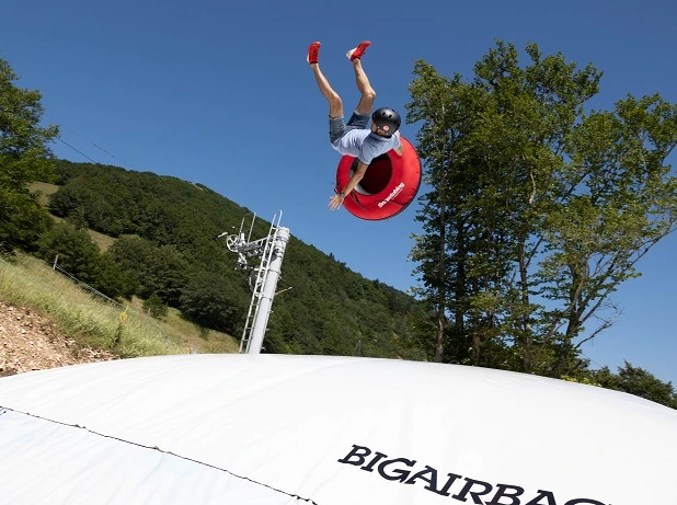 Tubing, airbagjump 10 descentes + 2 descentes offertes (unique)